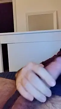 Snapshot of NewJoiner chatting on 09.22.25 NewJoiner online show from 09.22.25