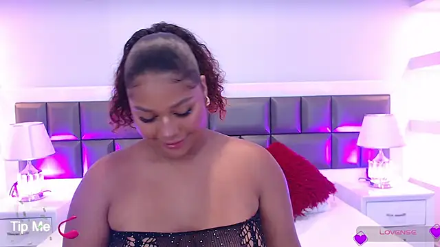 LennaEvans online show from 09.27.25