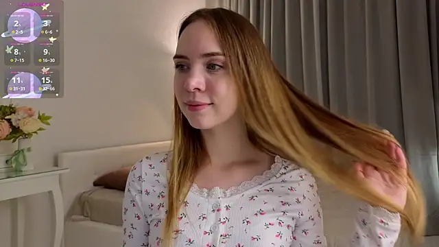 Snapshot of CarollSmithh chatting on 11.21.25 CarollSmithh online show from 11.21.25