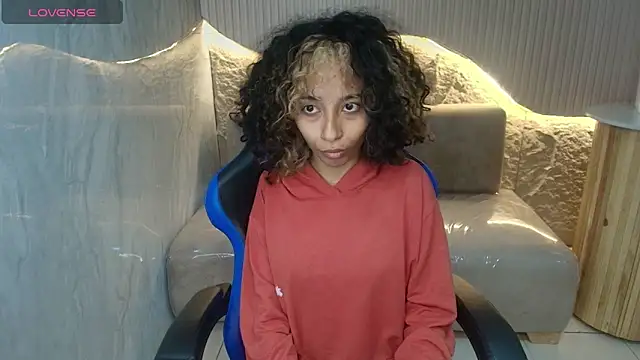 Agnis ink r online show from 11.04.25