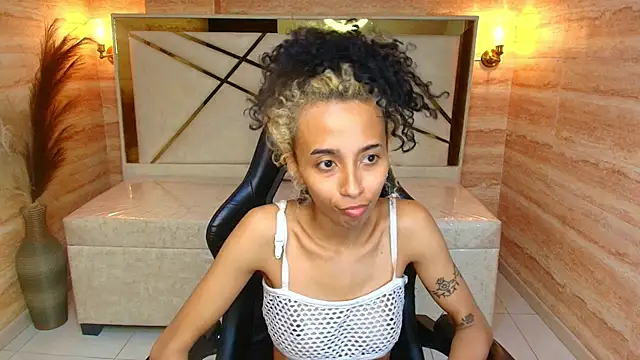 Agnis ink r online show from 11.15.25