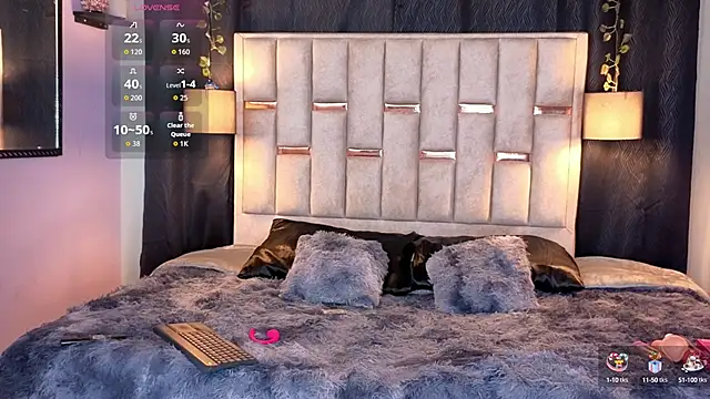 Snapshot of melody-rouss chatting on 10.15.25 melody-rouss online show from 10.15.25