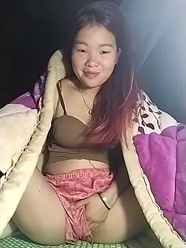 lylylove online show from 11.27.25