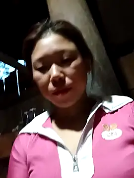 Snapshot of Ngocmi909 chatting on 04.15.26 Ngocmi909 online show from 04.15.26