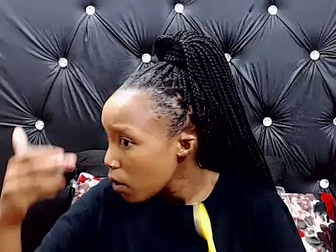 Snapshot of AppleAss02 chatting on 10.23.25 AppleAss02 online show from 10.23.25