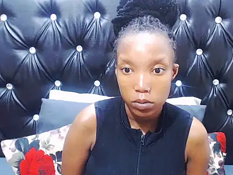 Snapshot of AppleAss02 chatting on 01.05.26 AppleAss02 online show from 01.05.26