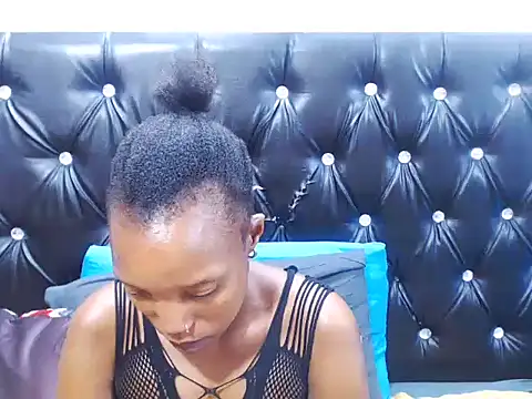 Snapshot of AppleAss02 chatting on 01.13.26 AppleAss02 online show from 01.13.26