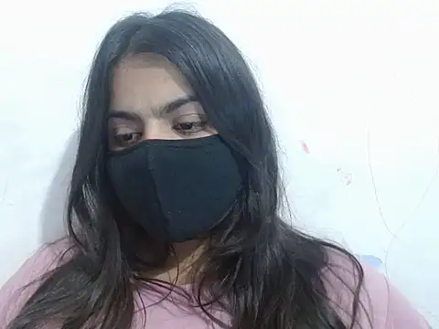 Snapshot of Vaani_Singha chatting on 10.18.25 Vaani Singha online show from 10.18.25