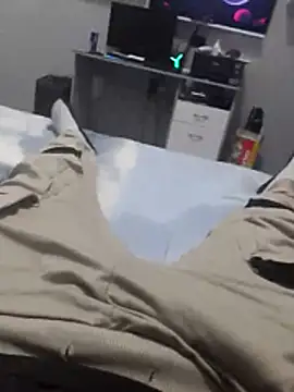 Snapshot of durellosbrodolone chatting on 02.25.26 durellosbrodolone online show from 02.25.26