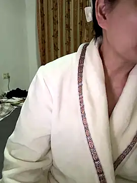 xiiuuff18 online show from 11.24.25