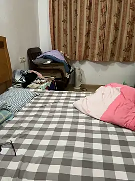 xiiuuff18 online show from 04.15.26