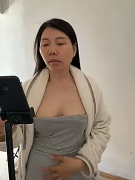 xiiuuff18 online show from 04.26.26