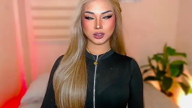 MissRumi Hunter online show from 10.17.25