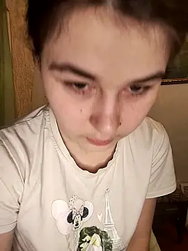 Snapshot of ToryTayler chatting on 11.24.25 ToryTayler online show from 11.24.25