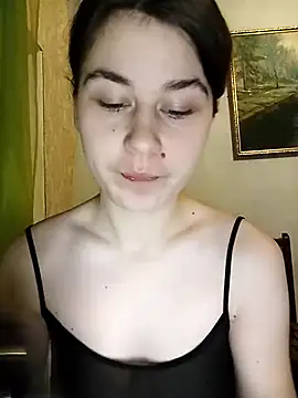 Snapshot of ToryTayler chatting on 11.25.25 ToryTayler online show from 11.25.25