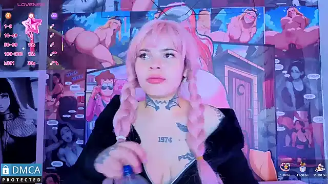 Snapshot of CandyKane06_ chatting on 10.23.25 CandyKane06 online show from 10.23.25