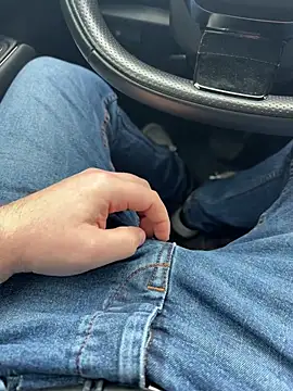 Dmnk2011 online show from 03.25.26