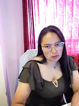 Daliz Leon online show from 11.14.25