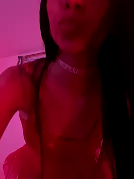 Snapshot of Alice_and_Bunny_ chatting on 12.13.25 Alice and Bunny online show from 12.13.25