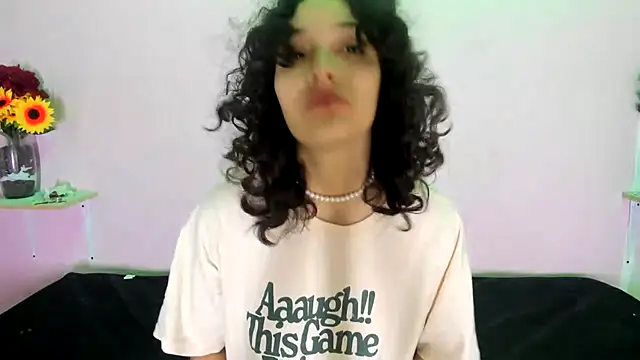 TeensNews18 online show from 10.26.25