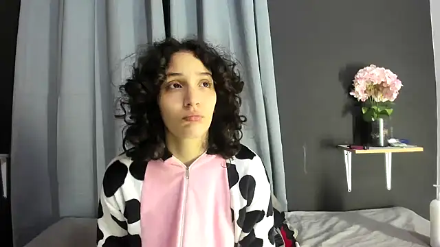 TeensNews18 online show from 12.04.25