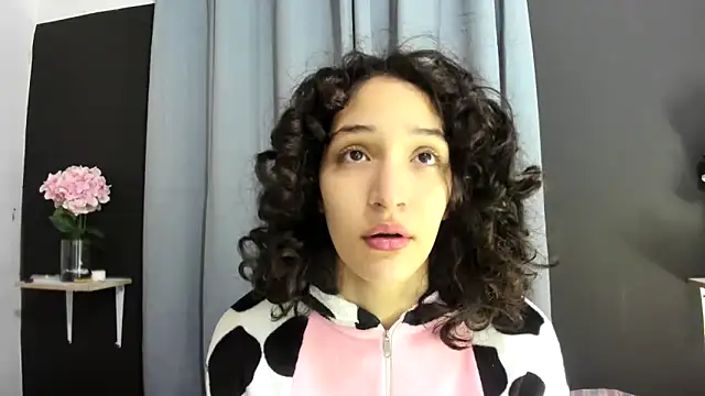 TeensNews18 online show from 12.15.25