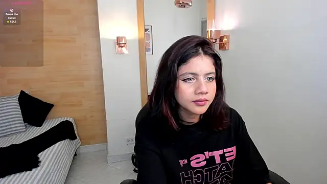 Snapshot of Julieth_brown_ chatting on 09.14.25 Julieth brown online show from 09.14.25