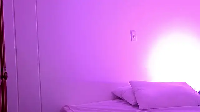 Snapshot of MoraInFire chatting on 10.31.25 MoraInFire online show from 10.31.25