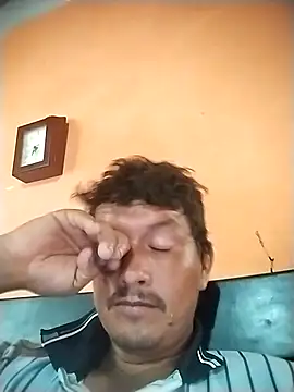 Snapshot of colombiano198720 chatting on 11.10.25 colombiano198720 online show from 11.10.25