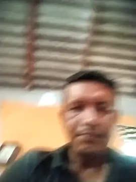 Snapshot of colombiano198720 chatting on 11.15.25 colombiano198720 online show from 11.15.25