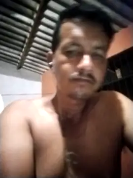 Snapshot of colombiano198720 chatting on 11.25.25 colombiano198720 online show from 11.25.25