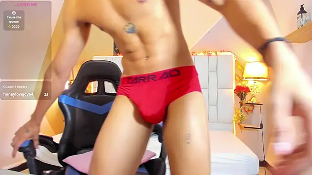 Adan Oriol online show from 12.02.25