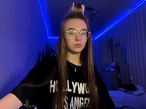 bellameow88 online show from 09.15.25