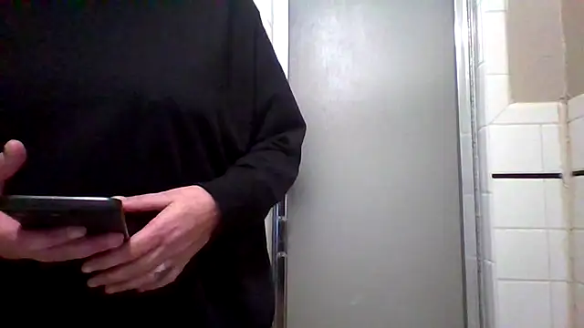 Snapshot of Bored_Grandma chatting on 12.04.25 Bored Grandma online show from 12.04.25