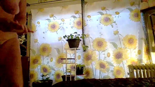 Snapshot of Bored_Grandma chatting on 12.13.25 Bored Grandma online show from 12.13.25