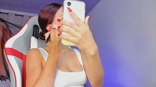 Selenafox 0 online show from 10.10.25