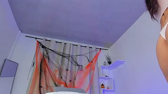 Selenafox 0 online show from 10.13.25