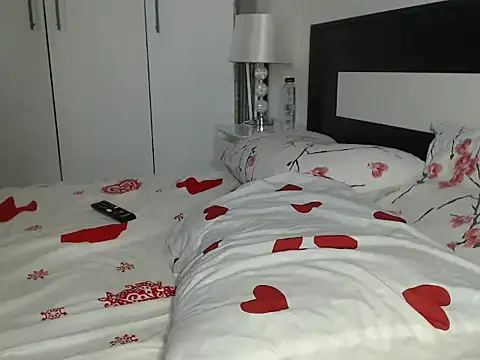 petite danielle online show from 09.09.25