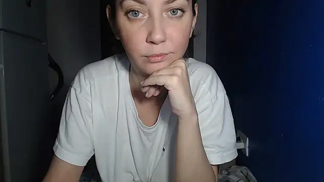 petite danielle online show from 07.15.26