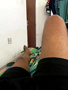 Snapshot of Senurak99 chatting on 09.24.25 Senurak99 online show from 09.24.25