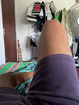 Snapshot of Senurak99 chatting on 10.08.25 Senurak99 online show from 10.08.25