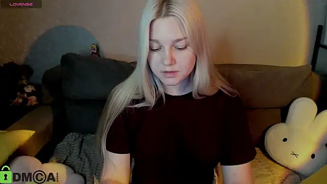 Sylvia Ortiz online show from 07.04.26