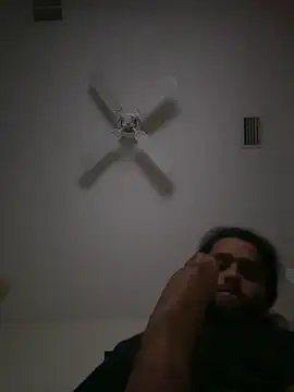 Snapshot of hunglatino239 chatting on 10.01.25 hunglatino239 online show from 10.01.25