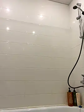 Snapshot of C8ETO4KA chatting on 09.15.25 C8ETO4KA online show from 09.15.25