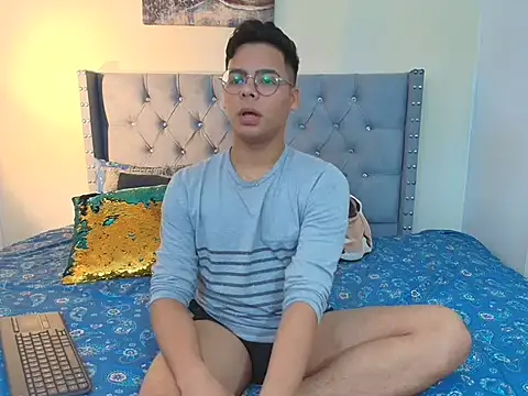 Snapshot of stewart_mateo_ chatting on 11.19.25 stewart mateo online show from 11.19.25