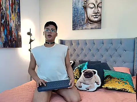 Snapshot of stewart_mateo_ chatting on 11.30.25 stewart mateo online show from 11.30.25