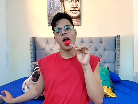 Snapshot of stewart_mateo_ chatting on 12.17.25 stewart mateo online show from 12.17.25