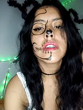 Queen Ashly online show from 10.23.25