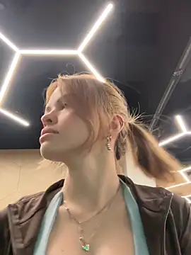 Snapshot of SMELLSEX chatting on 01.13.26 SMELLSEX online show from 01.13.26