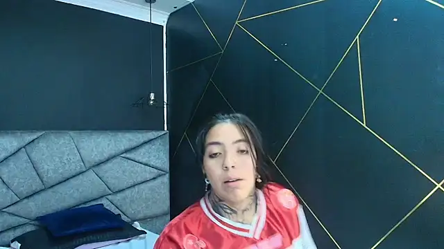 LiaMonroee  online show from 12.02.25